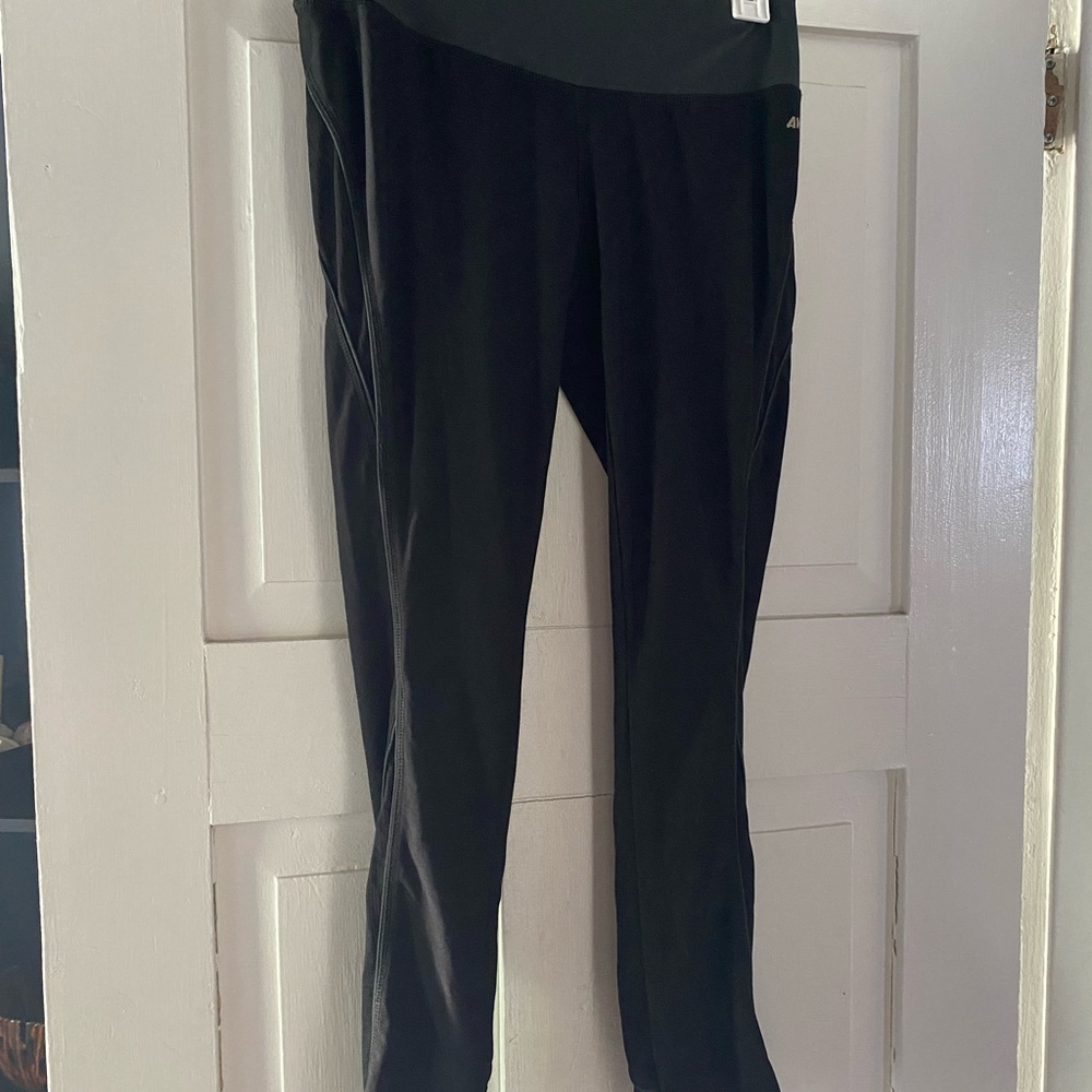 Black Avia long leggings - size small